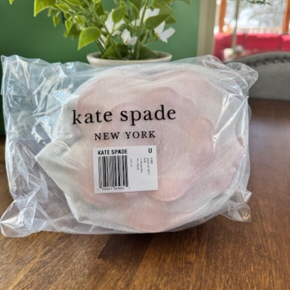 Kate Spade In the Garden 3D Mini Crossbody Flower Purse Pastry Pink - SOLD OUT - Picture 8 of 8